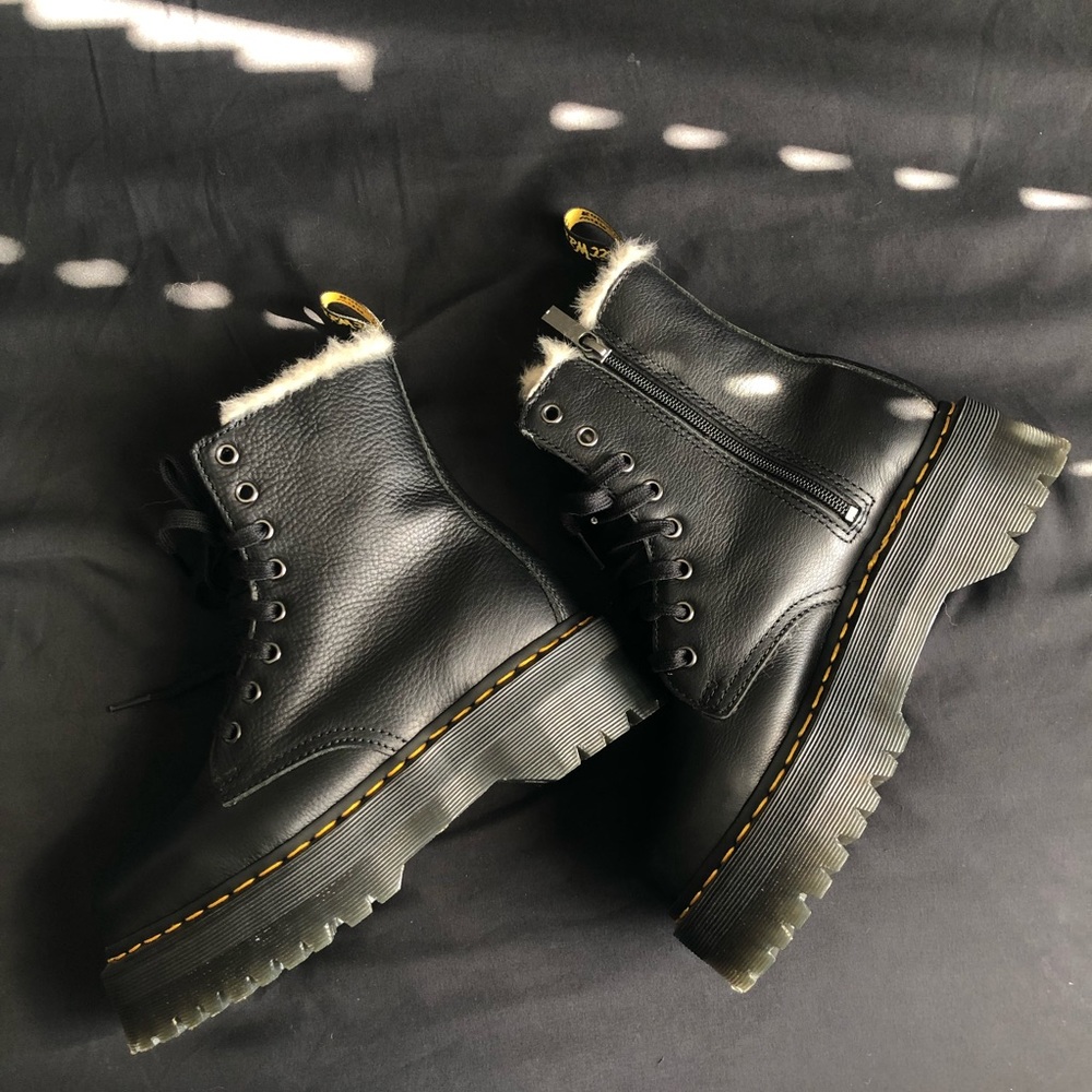 JADON LEATHER FAUX FUR LINED PLATFORM
